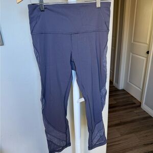 Lululemon Wonder Under Crop 21” Lace Moonwalk Size 8